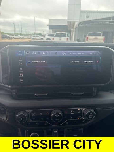 2024 Jeep Wrangler 4-Door Sahara 4x4