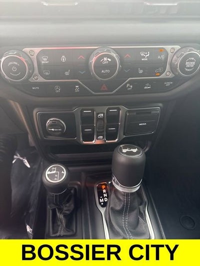 2024 Jeep Wrangler 4-Door Sahara 4x4