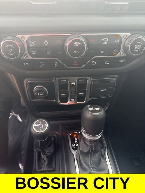 2024 Jeep Wrangler 4-Door Sahara 4x4