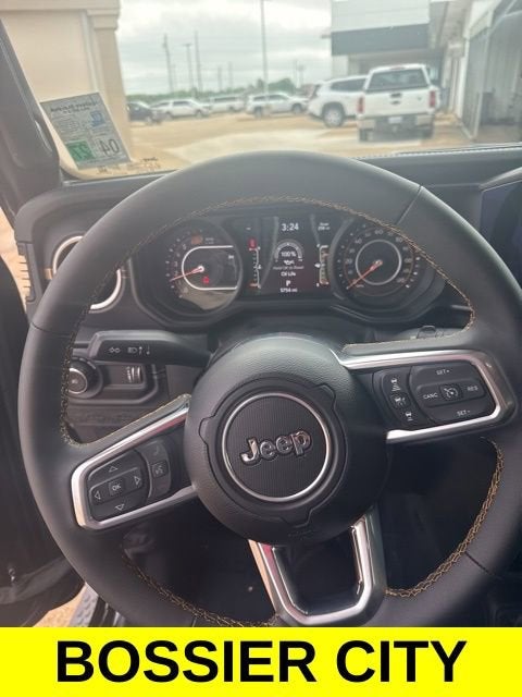 2024 Jeep Wrangler 4-Door Sahara 4x4