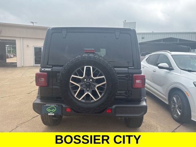 2024 Jeep Wrangler 4-Door Sahara 4x4