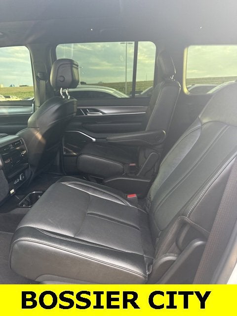 2023 Jeep Wagoneer Series II Carbide 4x4