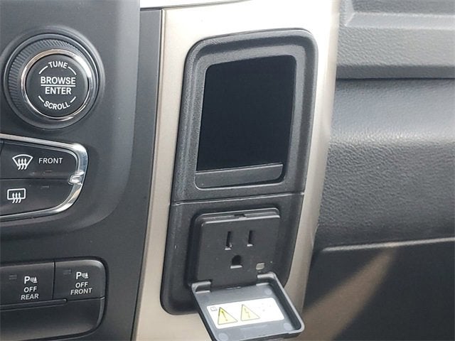 2018 RAM 1500 Big Horn Crew Cab 4x2 5'7" Box