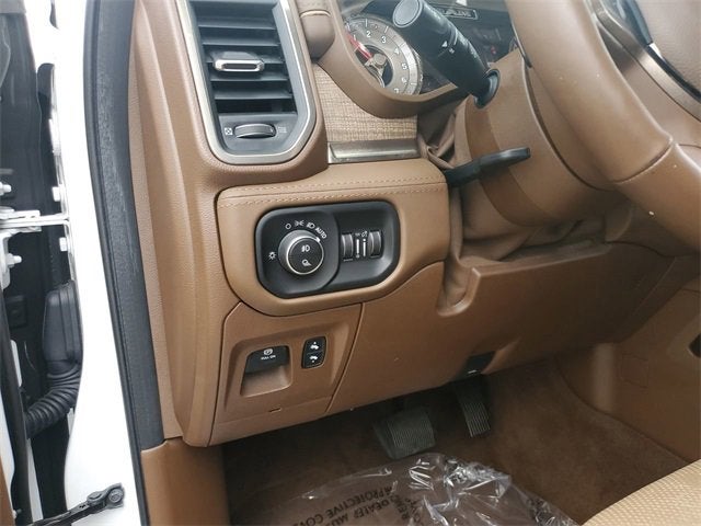 2019 RAM 1500 Longhorn Crew Cab 4x4 5'7" Box