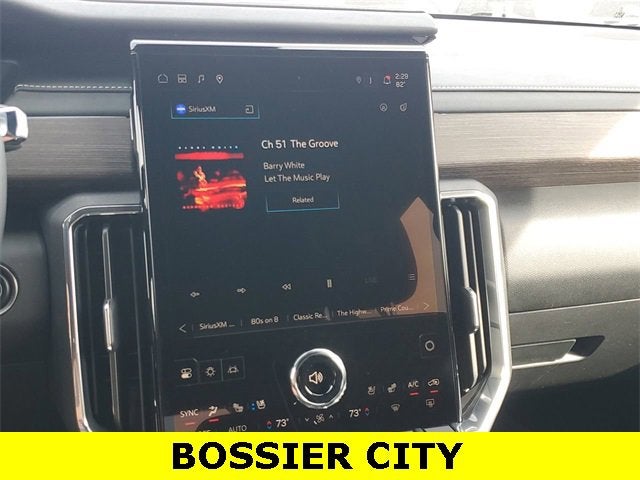 2025 GMC Acadia Denali