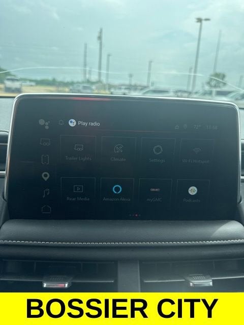 2023 GMC Yukon XL SLT