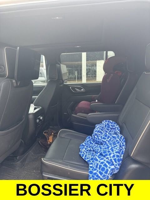 2023 GMC Yukon XL SLT