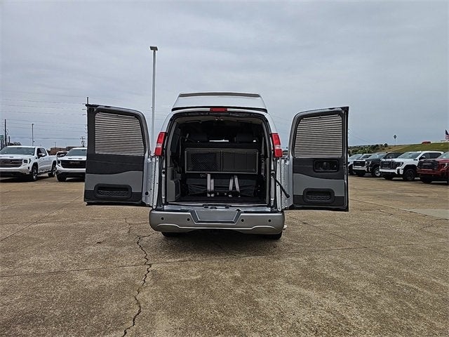 2024 GMC Savana Cargo 2500 Work Van