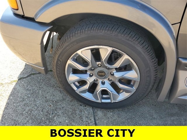 2022 GMC Savana Cargo 2500 Work Van