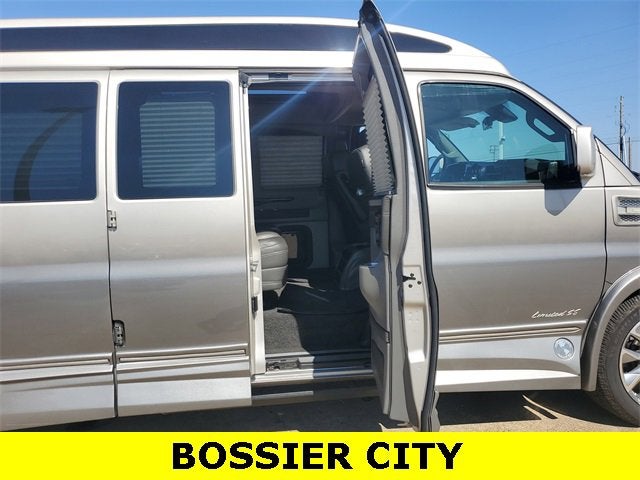 2022 GMC Savana Cargo 2500 Work Van