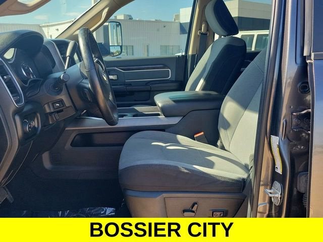 2019 RAM 3500 Big Horn Crew Cab 4x4 8' Box