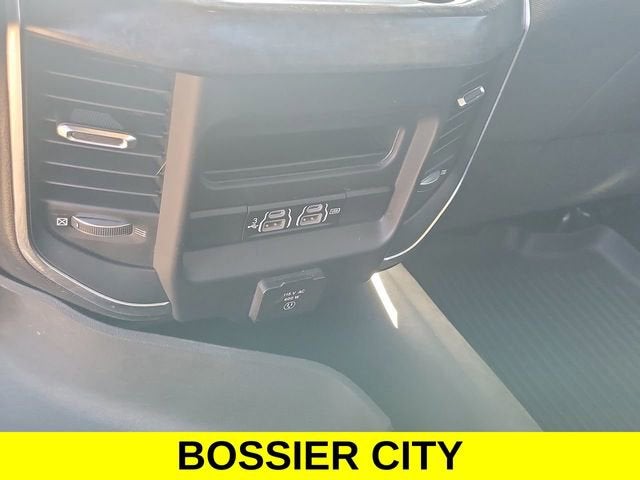 2019 RAM 3500 Big Horn Crew Cab 4x4 8' Box