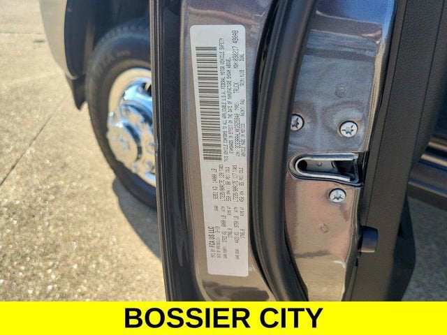 2019 RAM 3500 Big Horn Crew Cab 4x4 8' Box