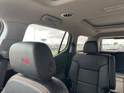 2023 GMC Acadia AT4