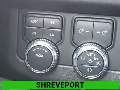 2023 GMC Yukon XL AT4