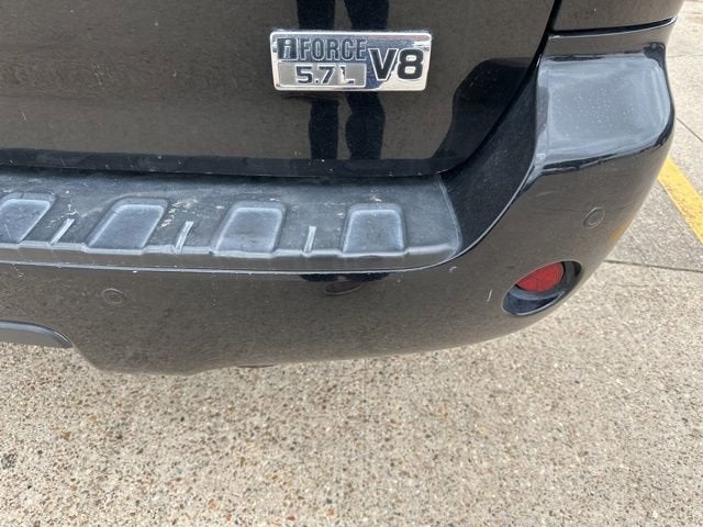 2016 Toyota Sequoia SR5 5.7L V8