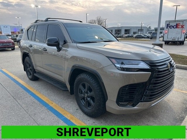 2025 Lexus LX 700h Overtrail