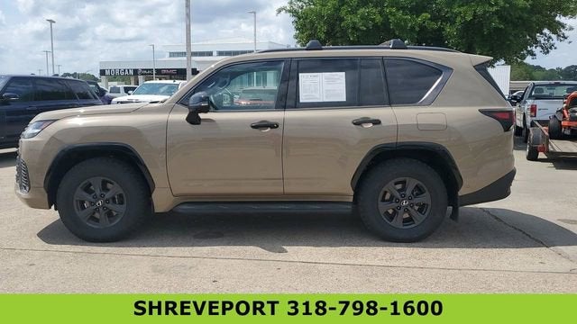 2025 Lexus LX 700h Overtrail