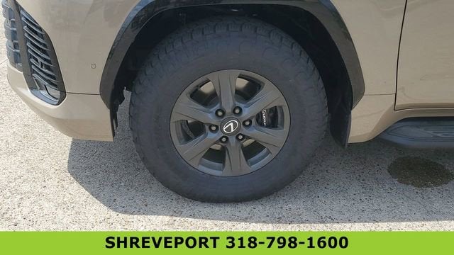 2025 Lexus LX 700h Overtrail