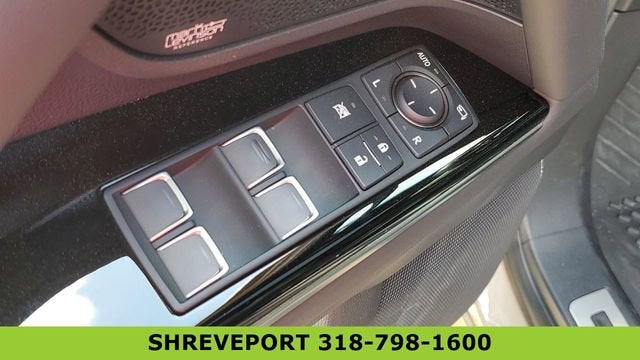 2025 Lexus LX 700h Overtrail