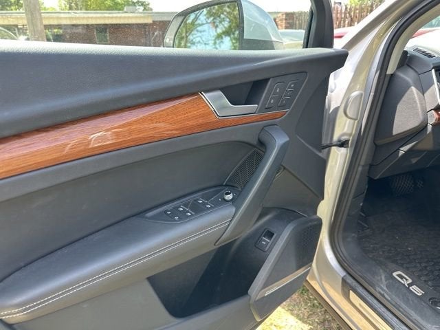 2022 Audi Q5 Premium Plus 45 TFSI S line quattro S tronic